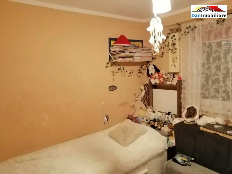 Apartament cu 4 camere, Victoriei-Titulescu