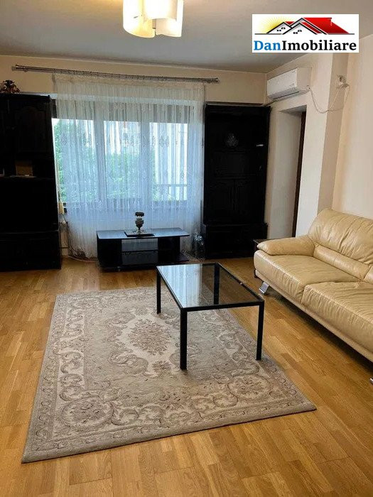 Apartament cu 3 camere, Piața Muncii