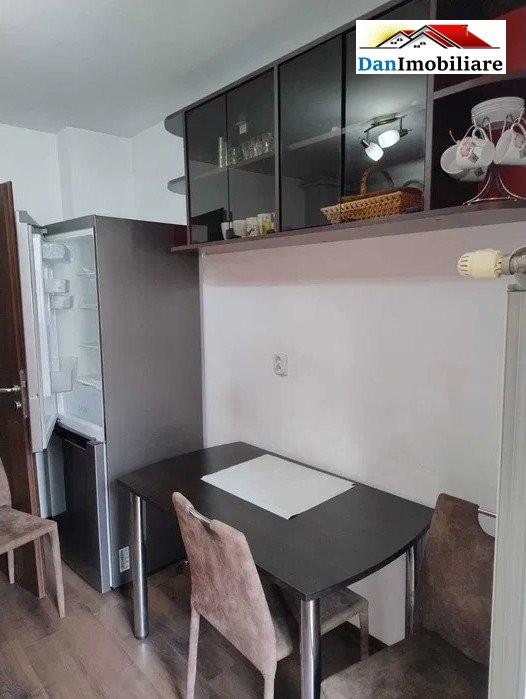 Apartament cu 3 camere, Berceni