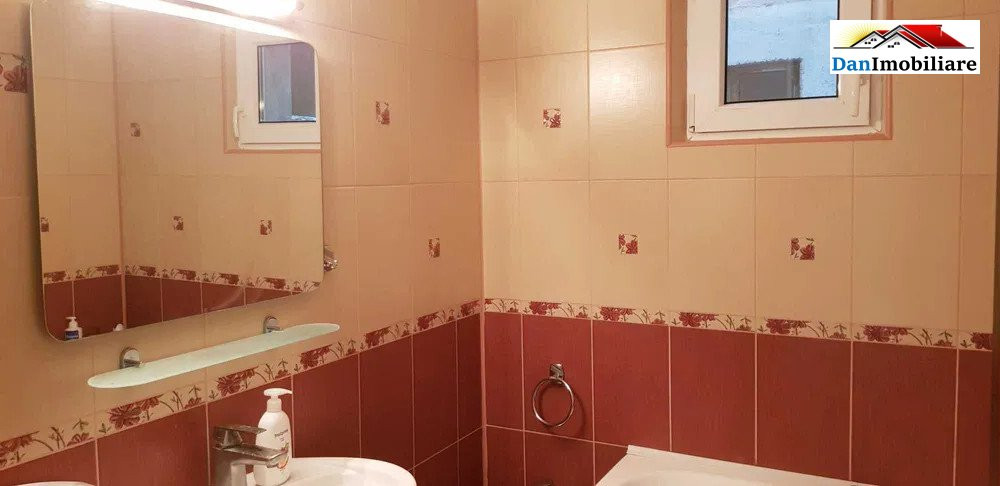 Apartament cu 3 camere, Berceni