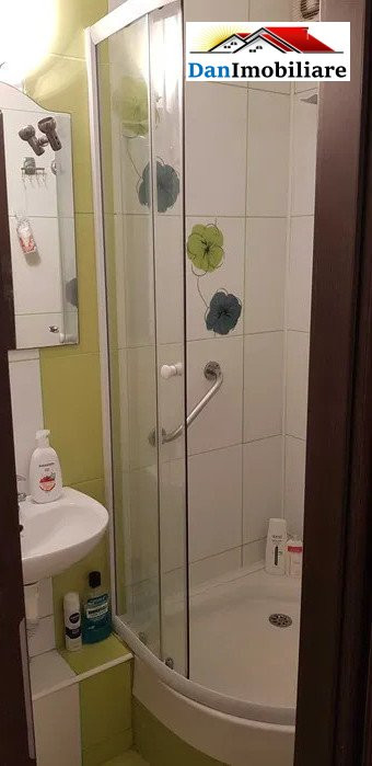 Apartament cu 3 camere, Berceni