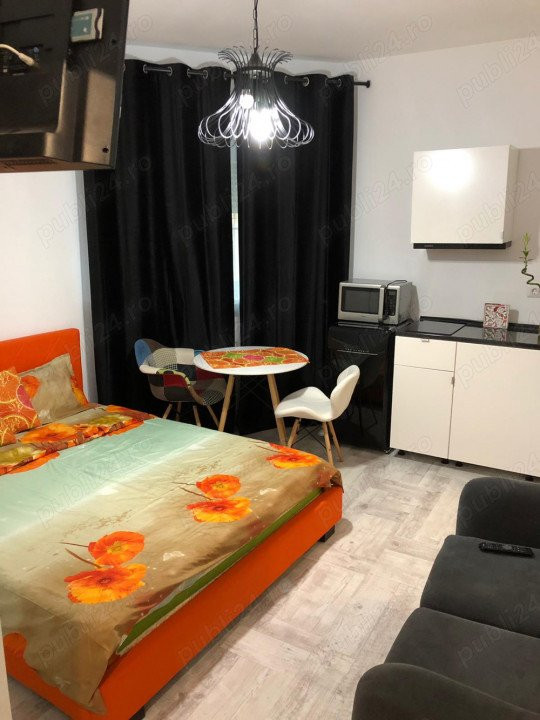 Garsonieră elegantă, Piața Romana