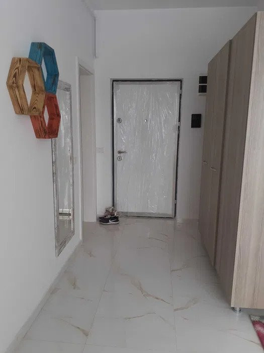 Garsonieră nouă, Apărătorii Patriei