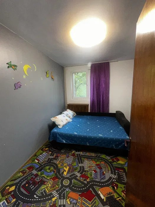 Apartament cu 3 camere, Titan