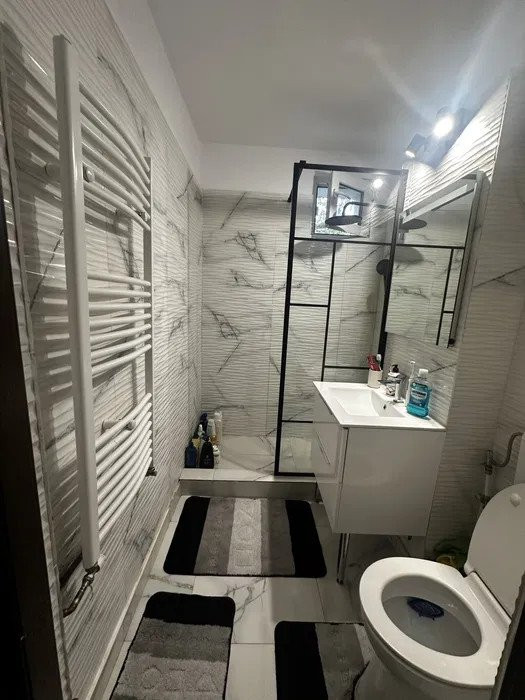 Apartament cu 3 camere, Titan