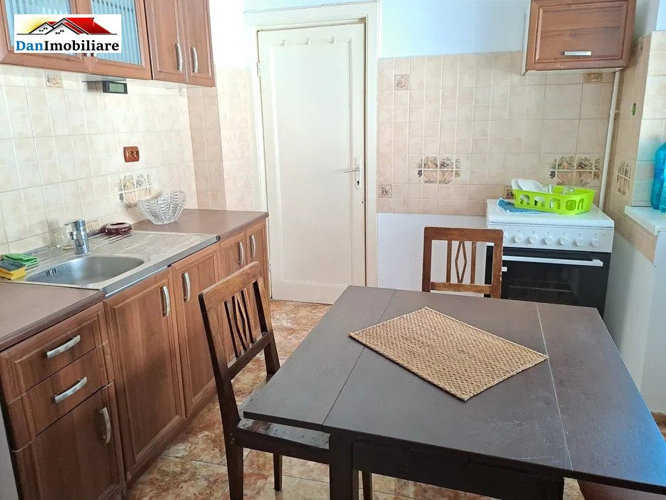 Apartament cu 3 camere, Dacia