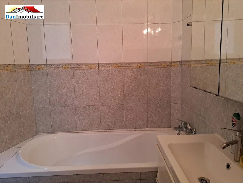 Apartament cu 3 camere, Dacia