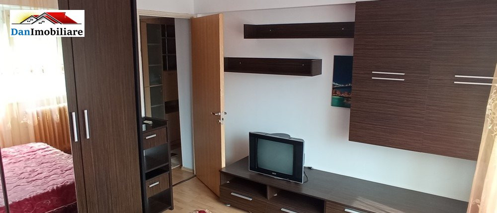 Apartament cu 3 camere, Mega Mall