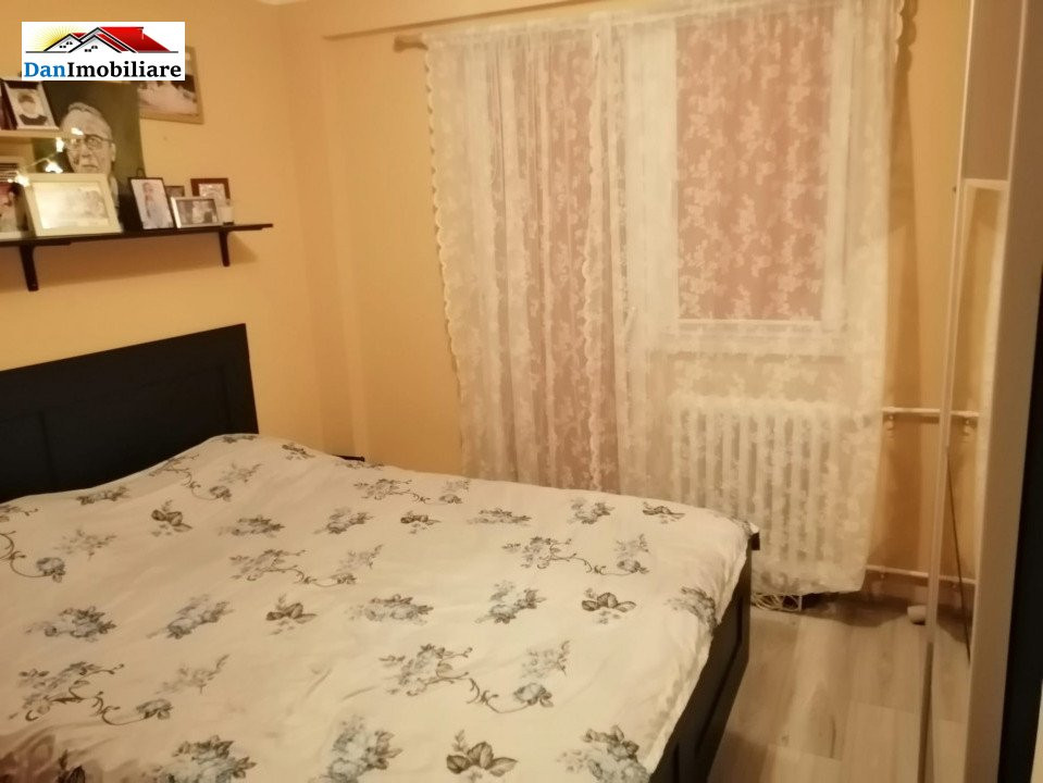 Apartament cu 4 camere în Victoriei-Titulescu