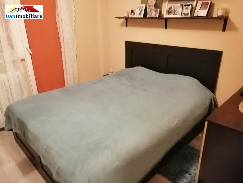 Apartament cu 4 camere în Victoriei-Titulescu