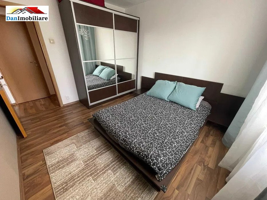 Apartament cu 3 camere în B-dul Basarabia