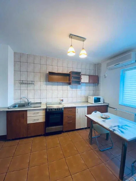 Apartament cu 2 camere în Tineretului