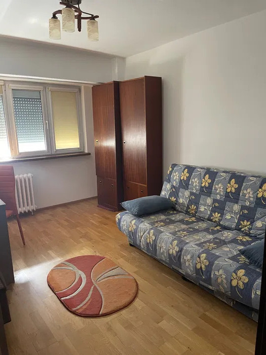 Apartament cu 3 camere în zona Arcului de Triumf