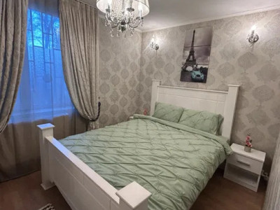 Apartament cu 2 camere în zona Gării de Nord