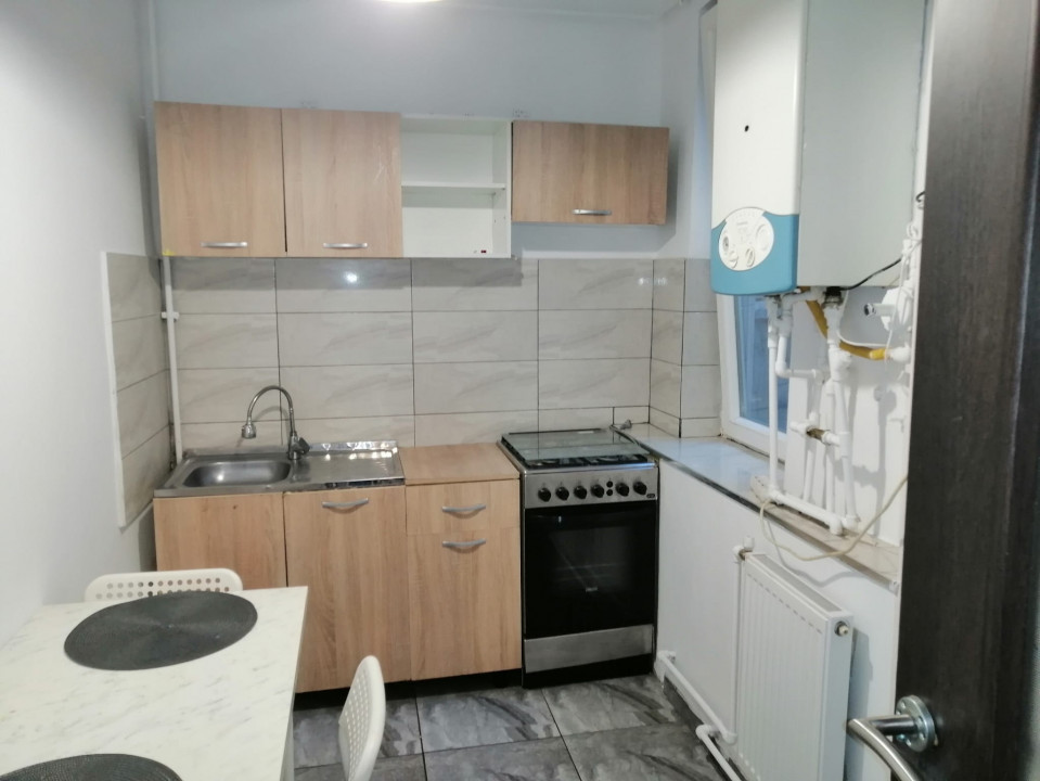 Apartament cu 2 camere în zona Victoriei