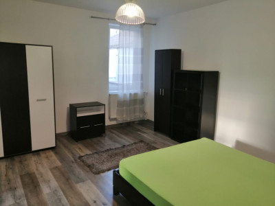 Apartament cu 2 camere în zona Victoriei