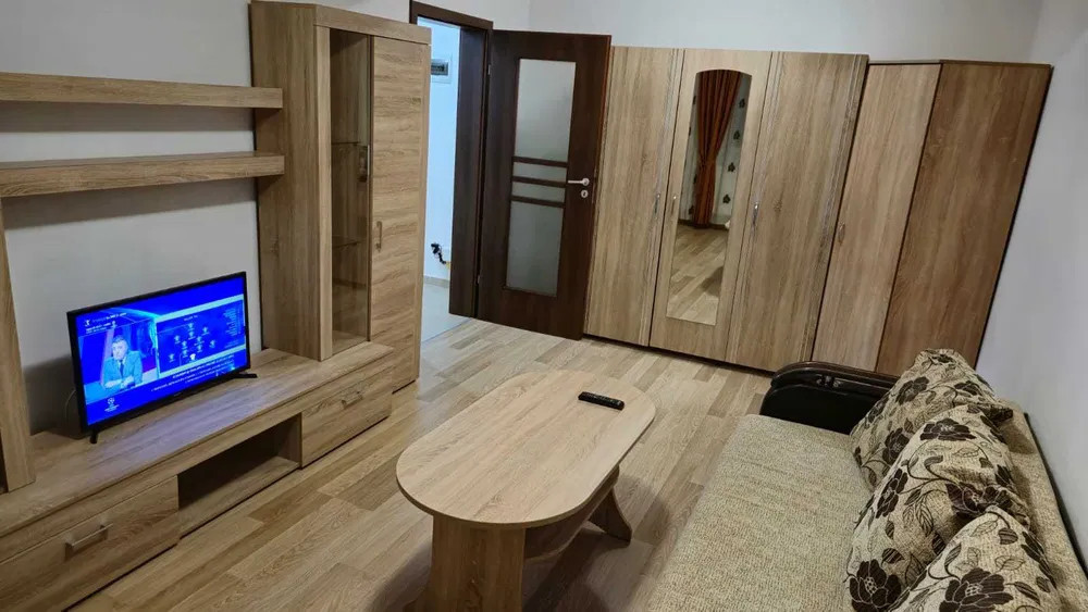 Apartament în Apărătorii Patriei