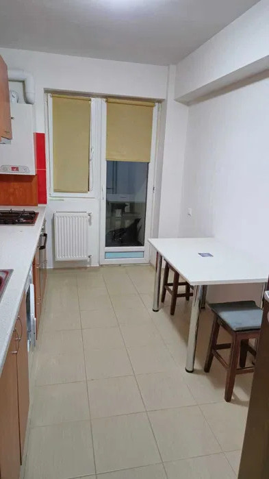 Apartament în Apărătorii Patriei