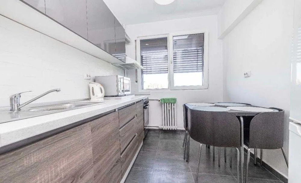 Apartament cu 3 camere în Titan