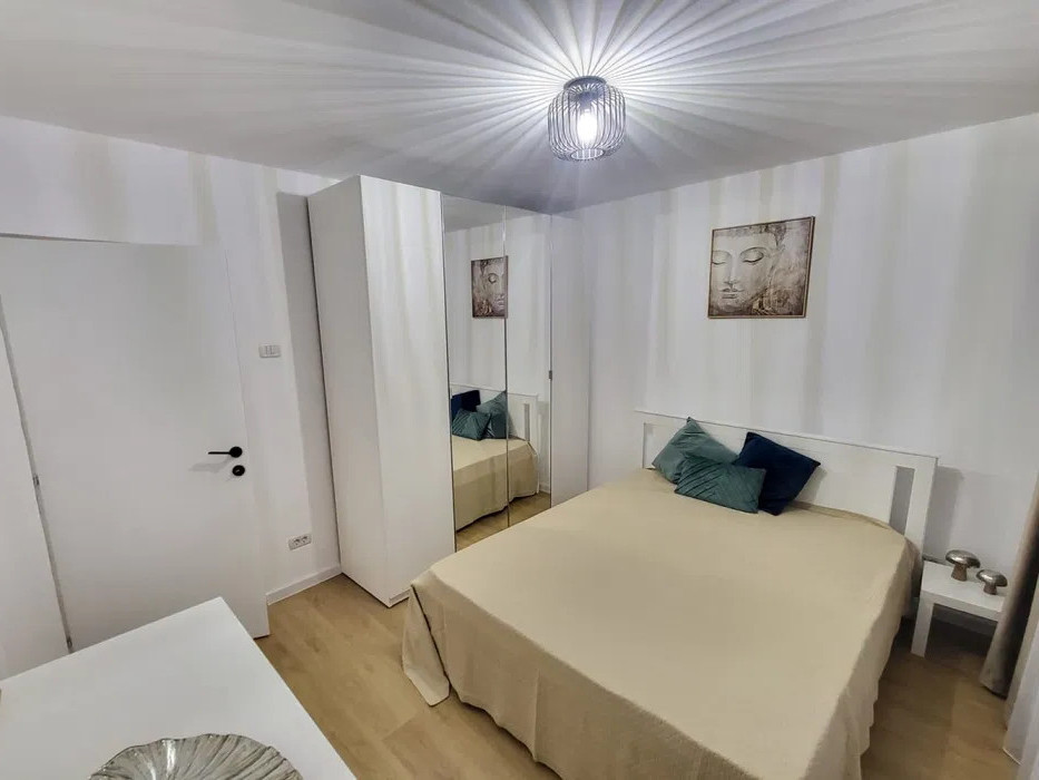 Apartament cu 2 camere în Mihai Bravu