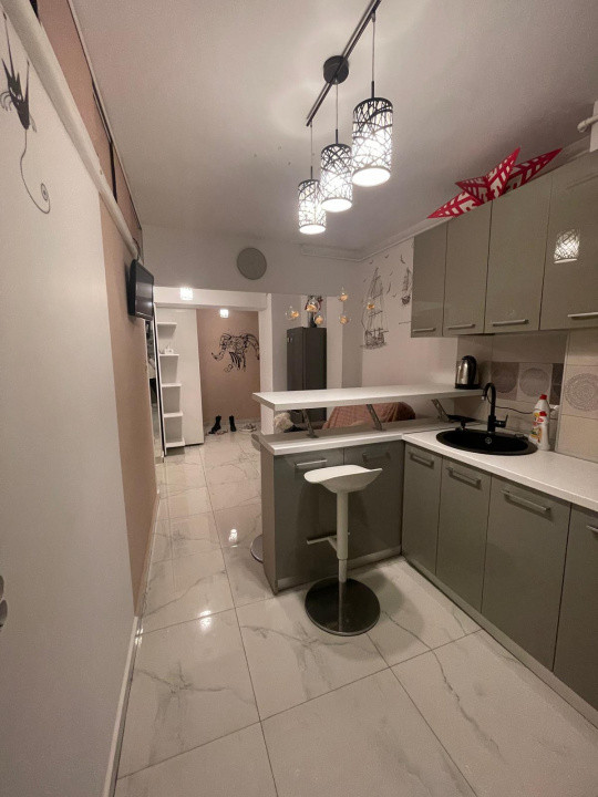 Garsonieră modernă în zona Nerva Traian