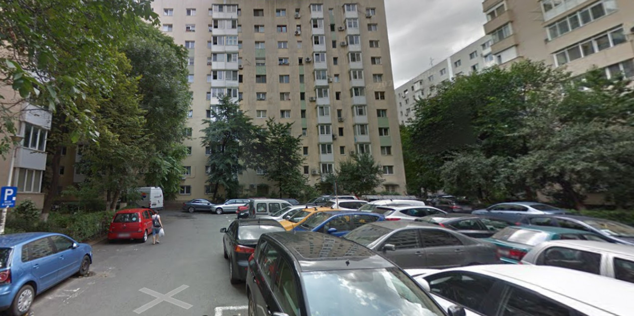 Apartament cu 4 camere în zona Titulescu