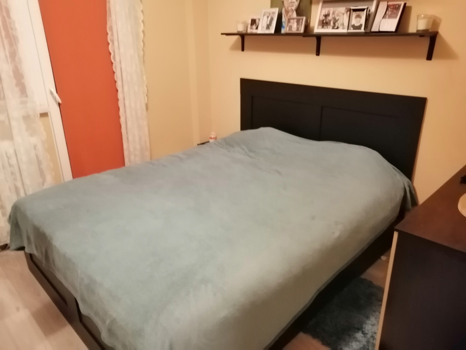 Apartament cu 4 camere în zona Titulescu